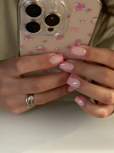 Качественный маникюр в Железнодорожном - Мебель на заказ в Балашиха