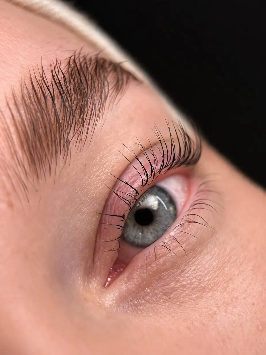 Ламинирование ресниц с окрашиванием и уходом - Ламинирование ресниц (Красота и здоровье) в Балашиха