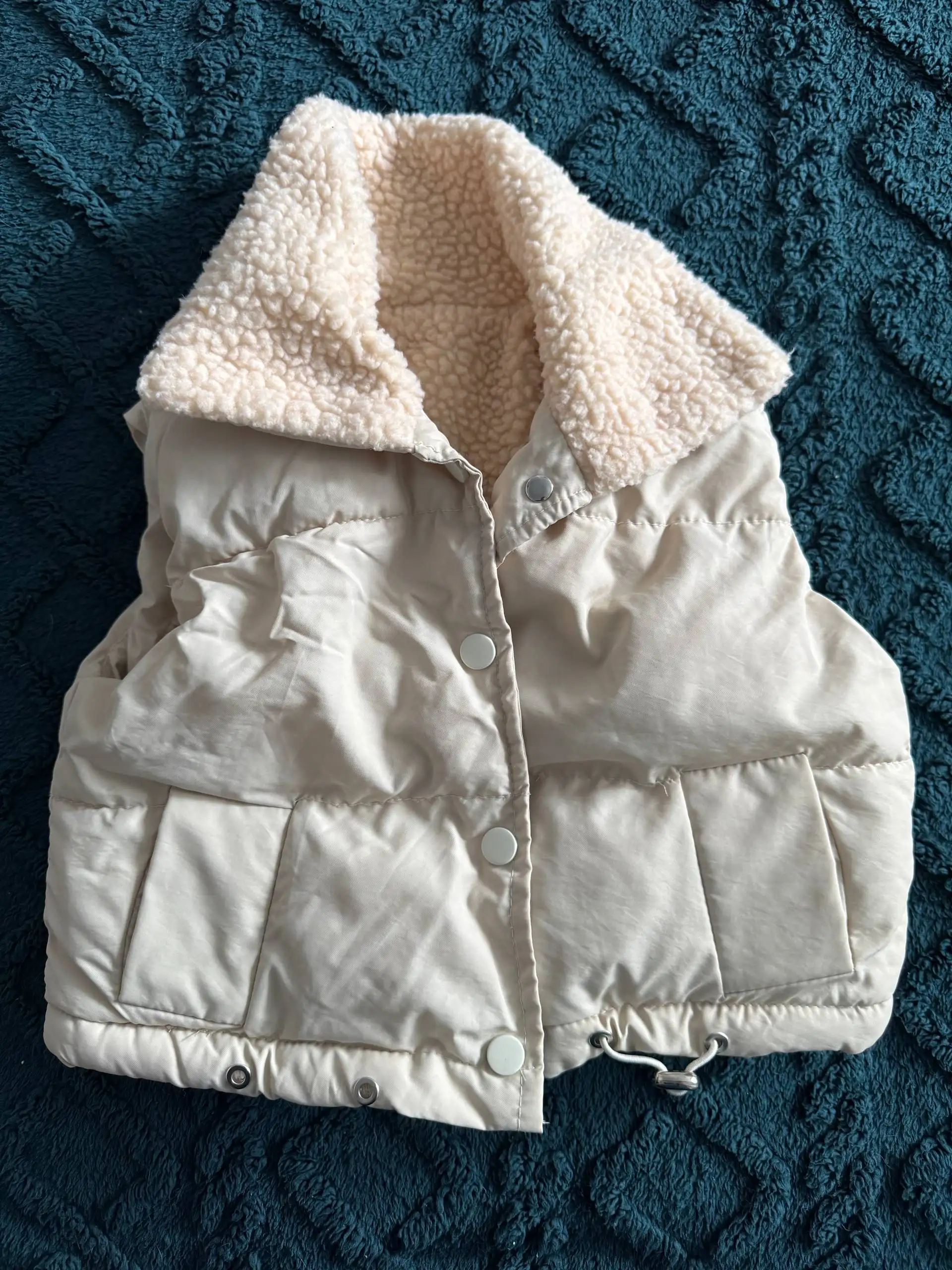 Детские жилетки для девочек - Детская одежда (Одежда) в Балашиха