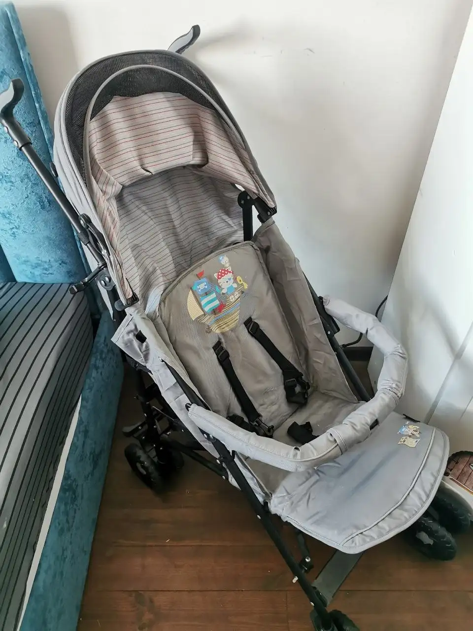 Продам детскую коляску с регулировкой спинки и ножек - Товары для детей в Балашиха