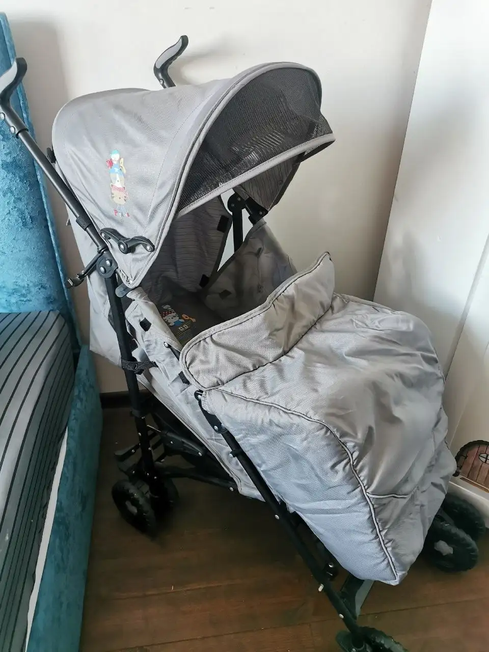 Продам детскую коляску с регулировкой спинки и ножек - Товары для детей в Балашиха