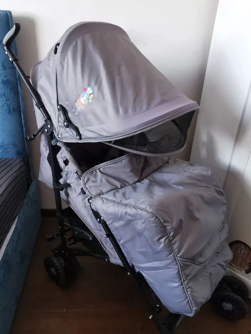 Продам детскую коляску с регулировкой спинки и ножек - Товары для детей в Балашиха