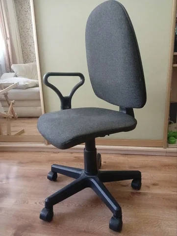 Кресло офисное б/у - Офисное оборудование в Балашиха