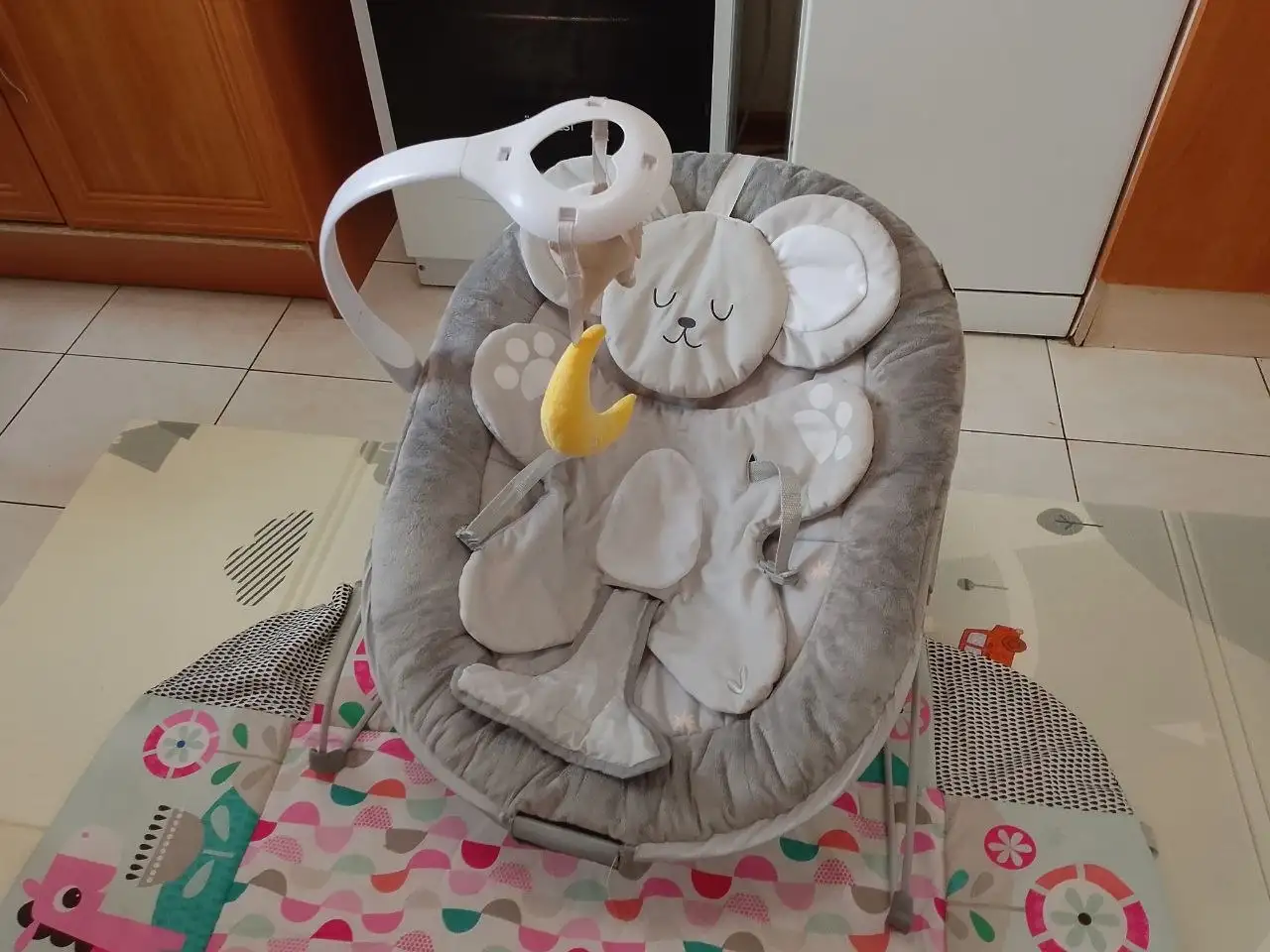 Детский шезлонг с мобилем и вибрацией - Детские товары (Барахолка) в Балашиха