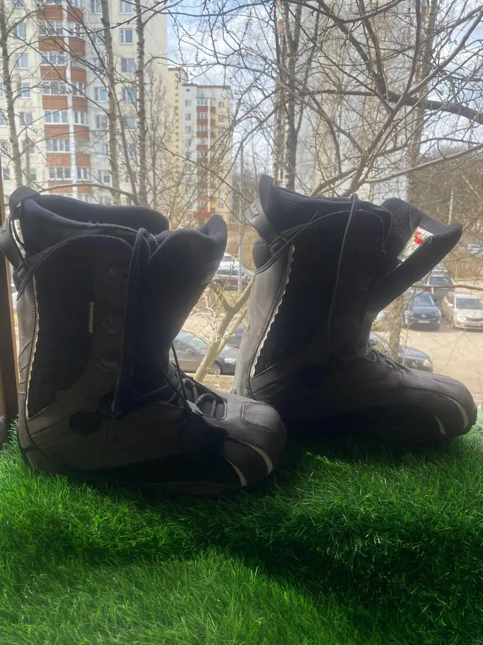 Продажа статуэтки, ботинок, сабельной пилы и краскопульта - Барахолка в Балашиха