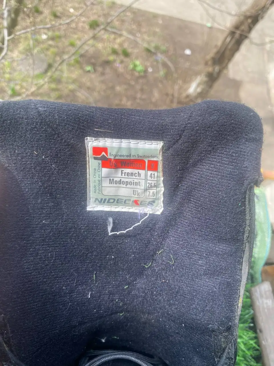 Продажа статуэтки, ботинок, сабельной пилы и краскопульта - Барахолка в Балашиха