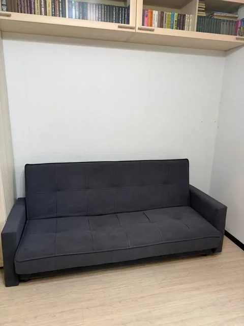 Диван б/у ЖК Столичный Балашиха - Карнавальные костюмы и аксессуары в Балашиха