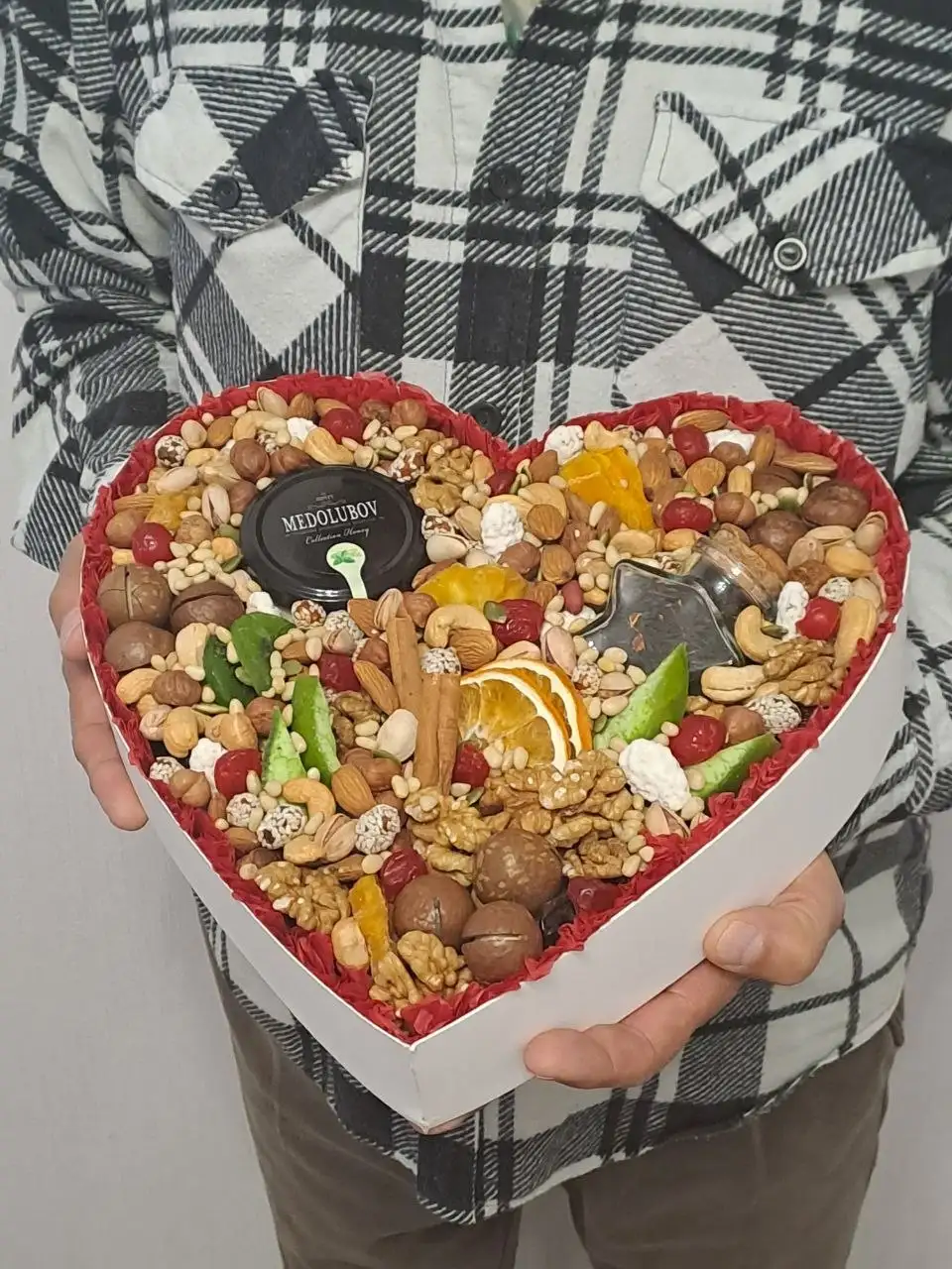 Подарки из орехов и сухофруктов на выпускной - Подарки и сувениры (Услуги) в Балашиха