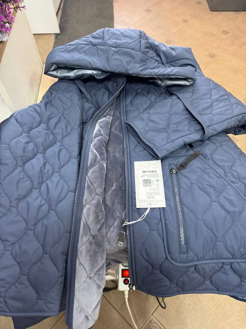 Продам демисезонную куртку 54 размера - Одежда в Балашиха