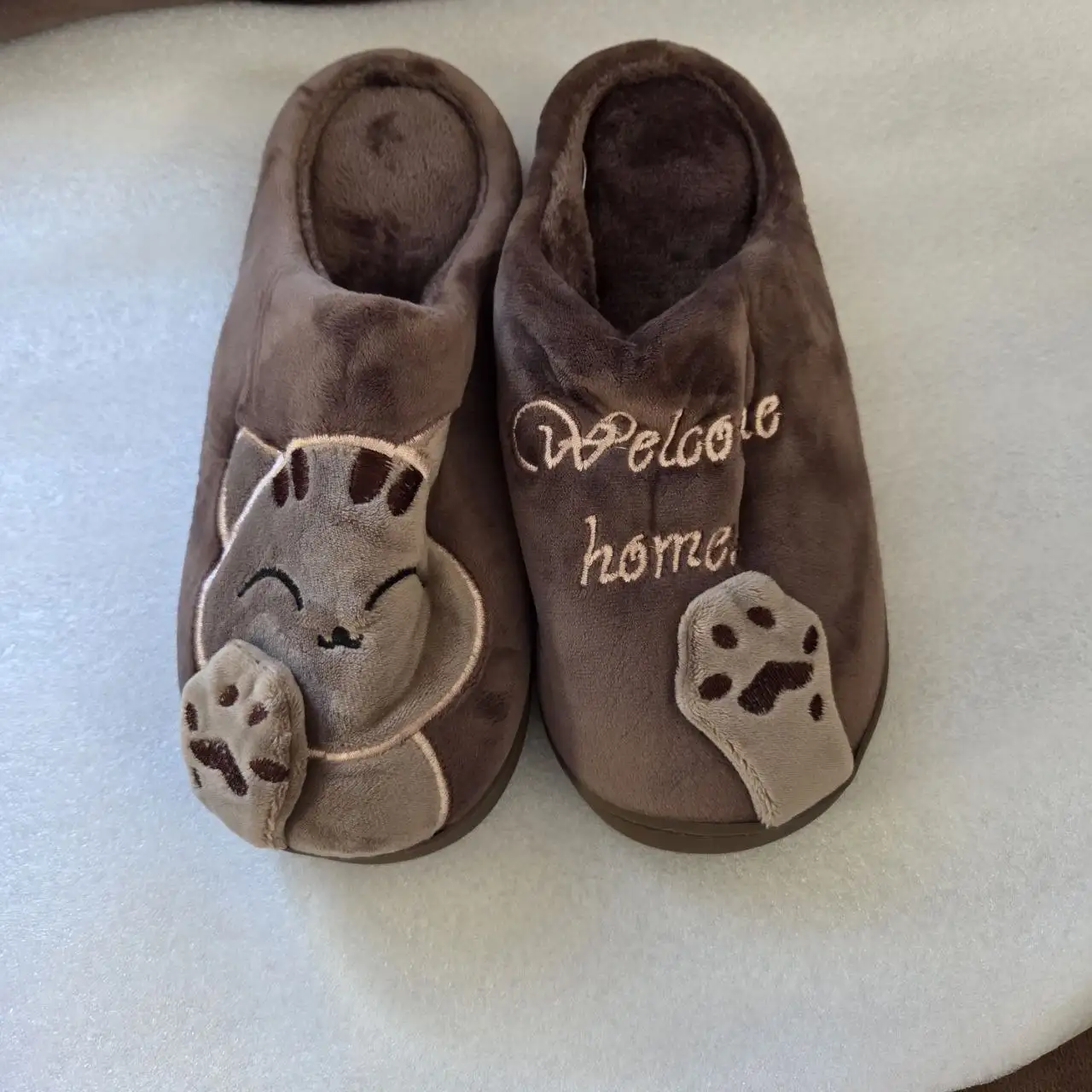 Продажа различных товаров (пряжа, сумочка, колонка, магнитики, платье, колготки, тапочки, атлас, юбка-шорты, калькулятор) - Барахолка в Балашиха