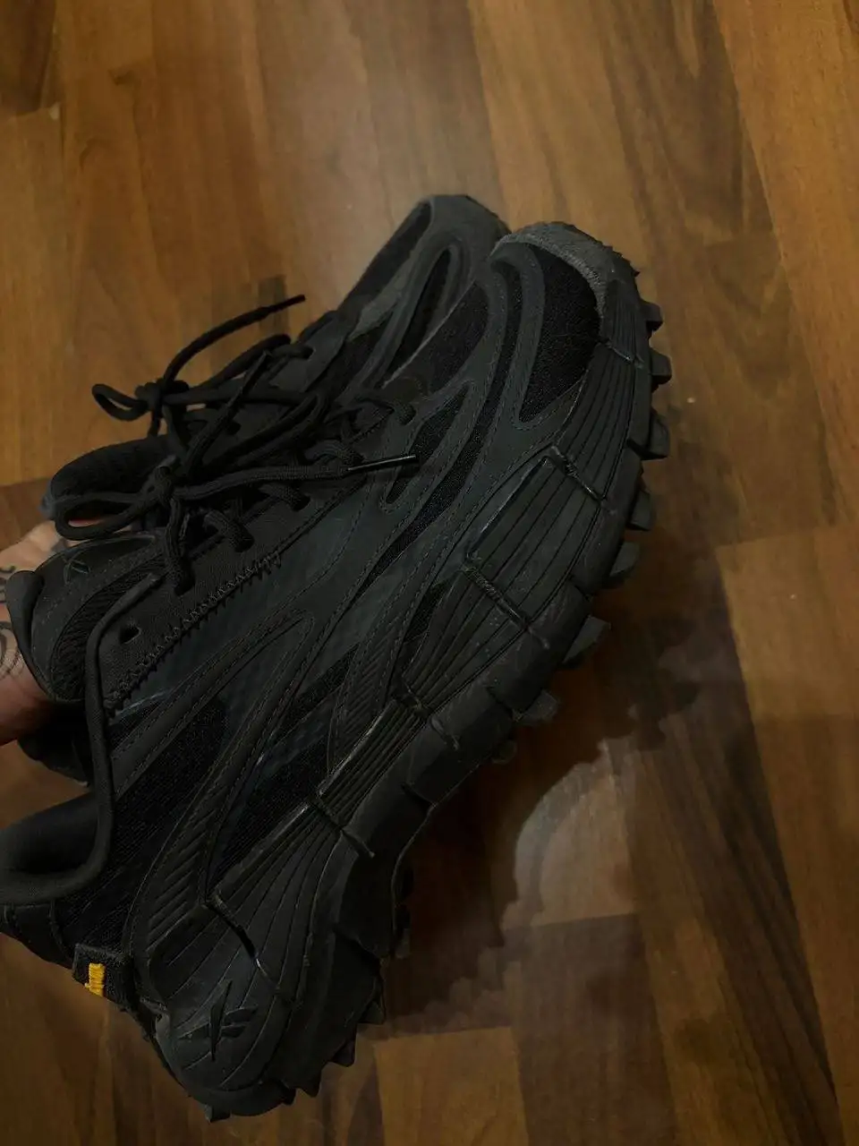 Срочная продажа: кроссовки, iPhone, Samsung - Барахолка в Балашиха