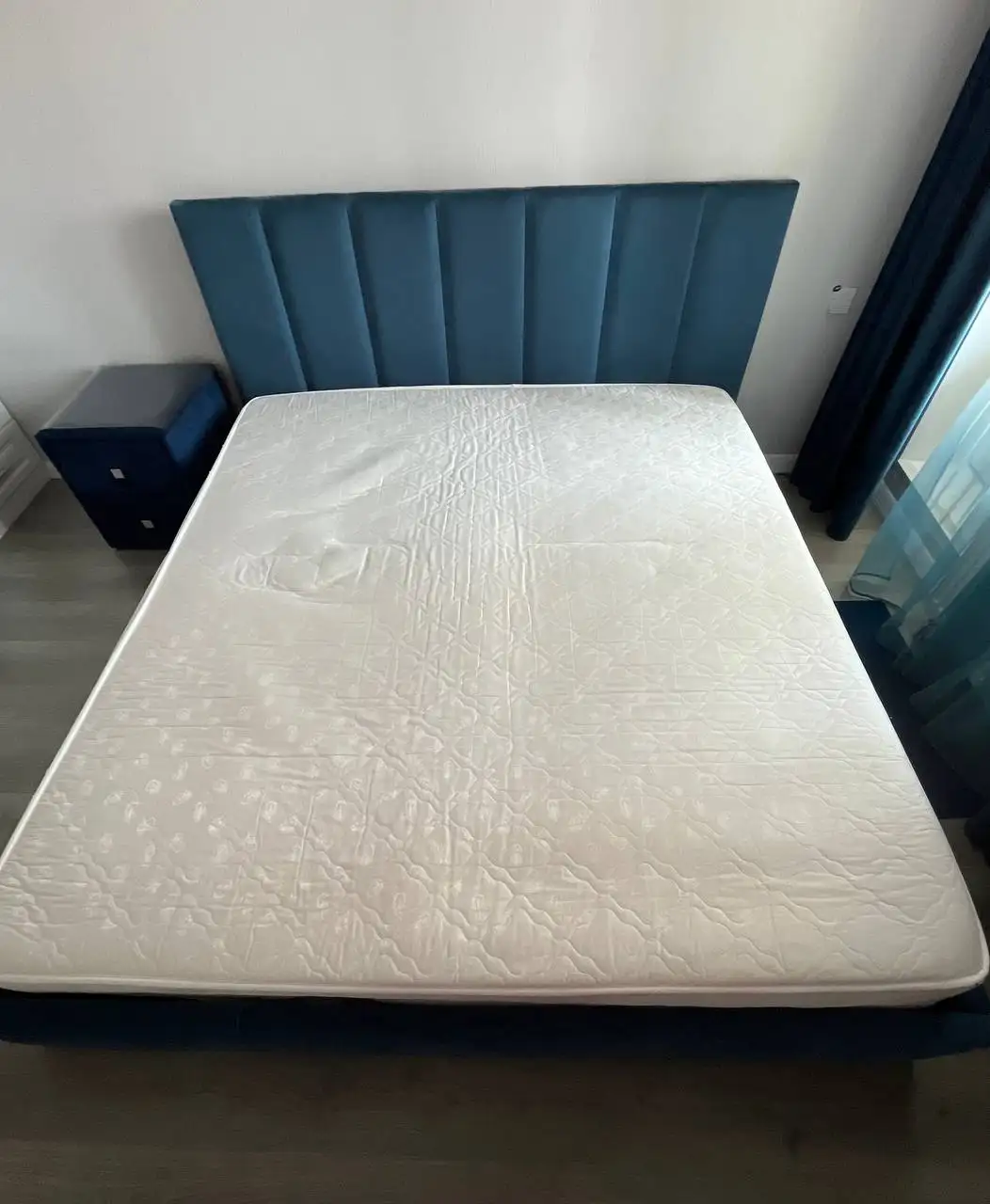 Продам кровать + матрас 180x200 - Мебель (Для дома и дачи) в Балашиха
