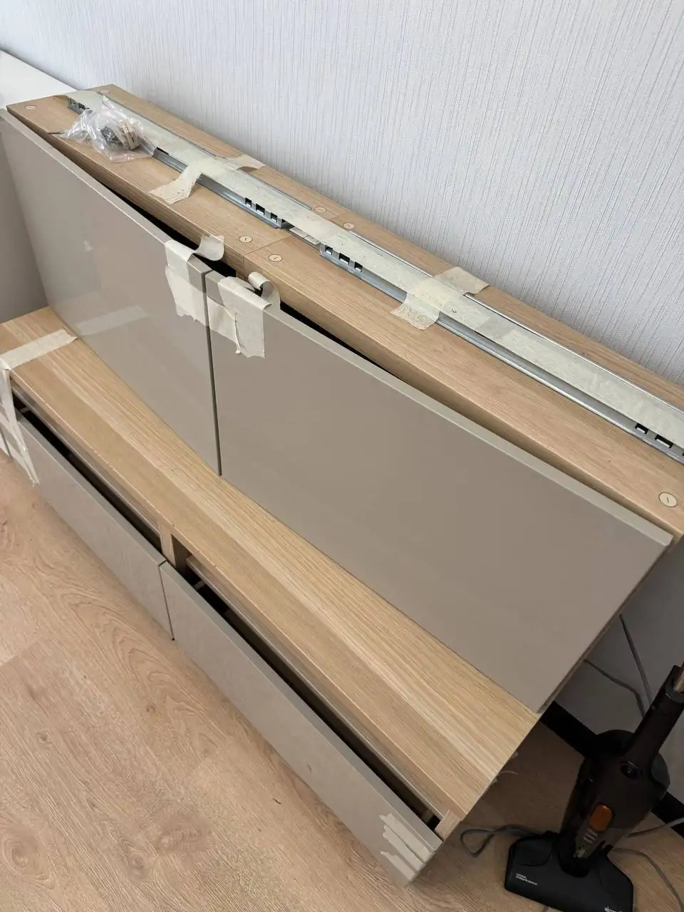 Тумбы IKEA и зеркало - Мебель (Для дома и дачи) в Балашиха