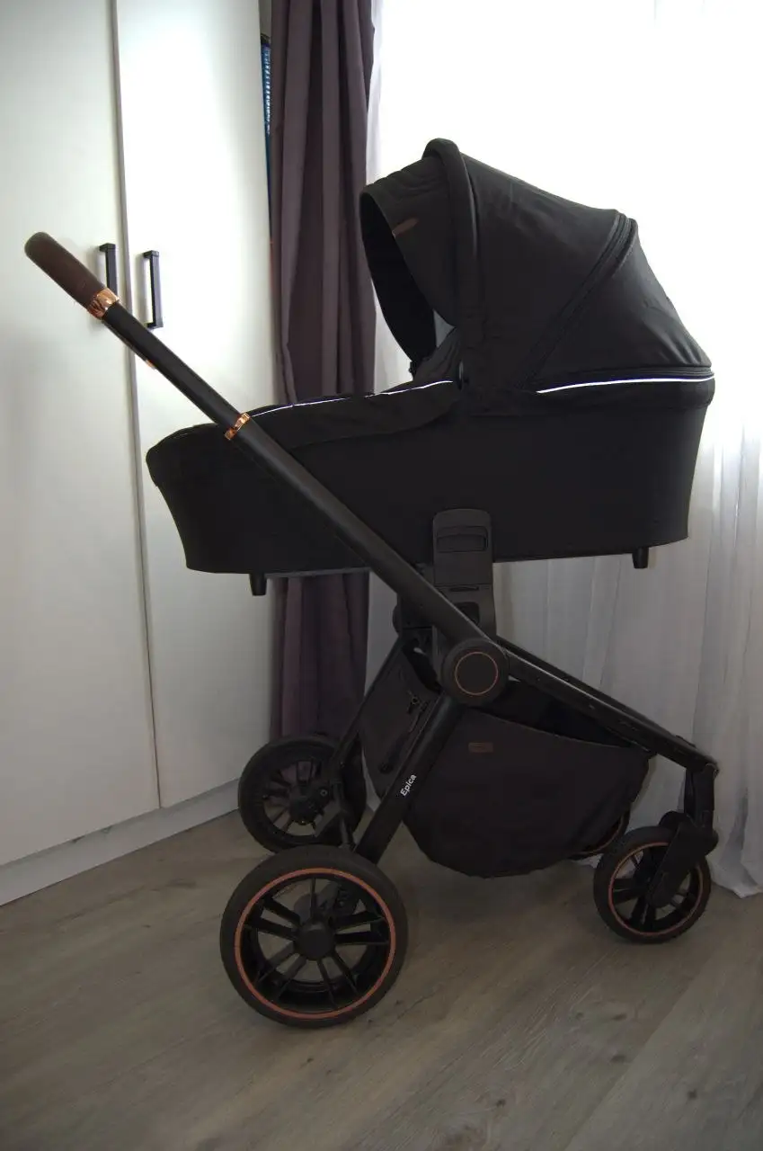 Продам коляску Carrello Epica 2 в 1 - Коляски (Товары для детей) в Балашиха