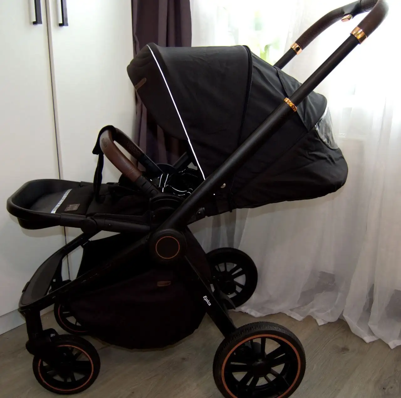 Продам коляску Carrello Epica 2 в 1 - Коляски (Товары для детей) в Балашиха