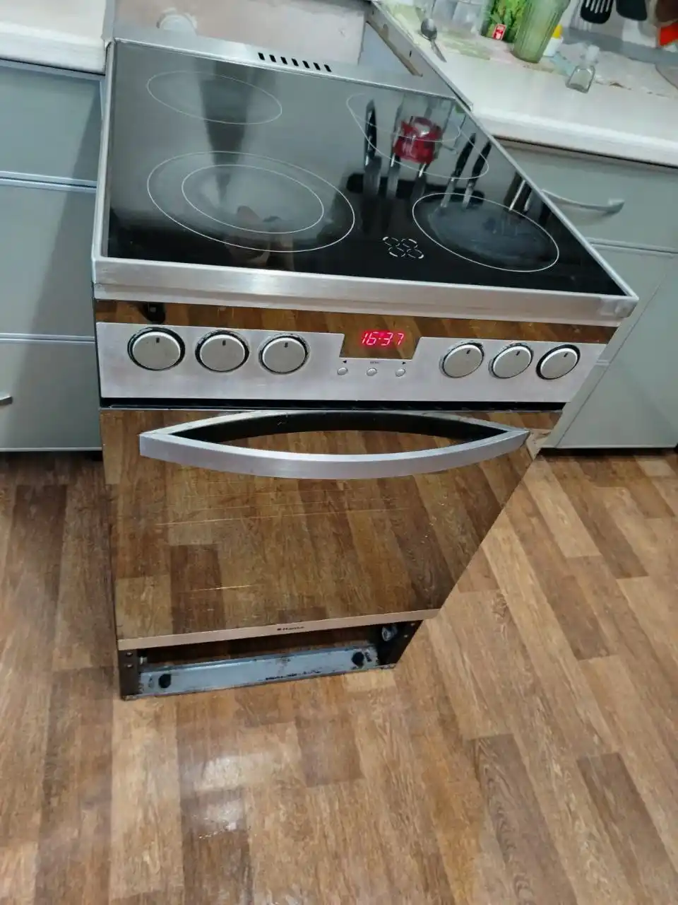 Продам плиту электрическую HANSA б/у - Для дома и дачи в Владивосток