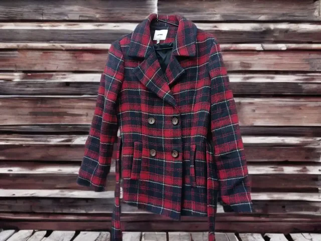 Пальто-бушлат с двубортной застёжкой и отложным воротником - Одежда в Владивосток