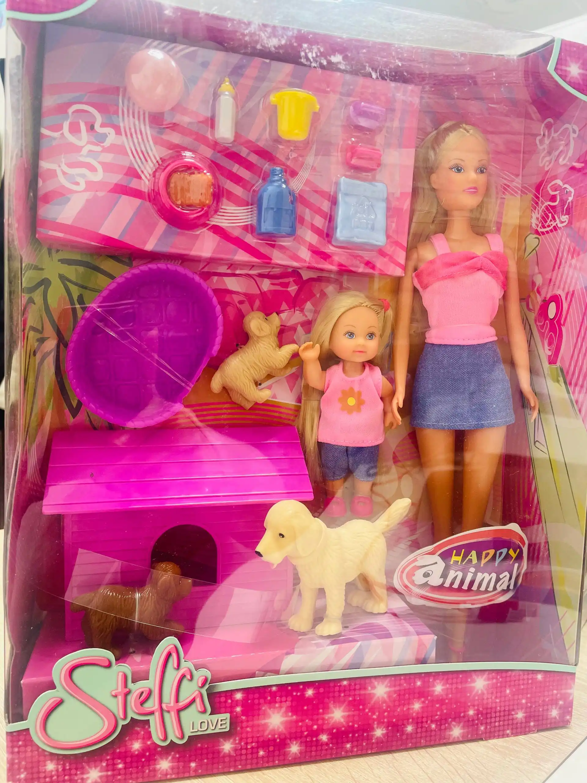 Продажа робота и набора кукол