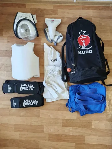 Комплект для Кудо: кимоно белое и синее - Хобби и отдых в Владивосток