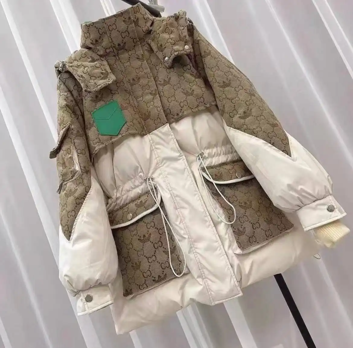 Пуховик с наполнителем перо