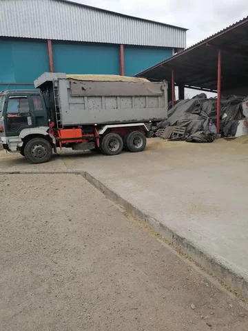 Услуги самосвала 20-22 куб м в Уссурийске - Окна в Уссурийск