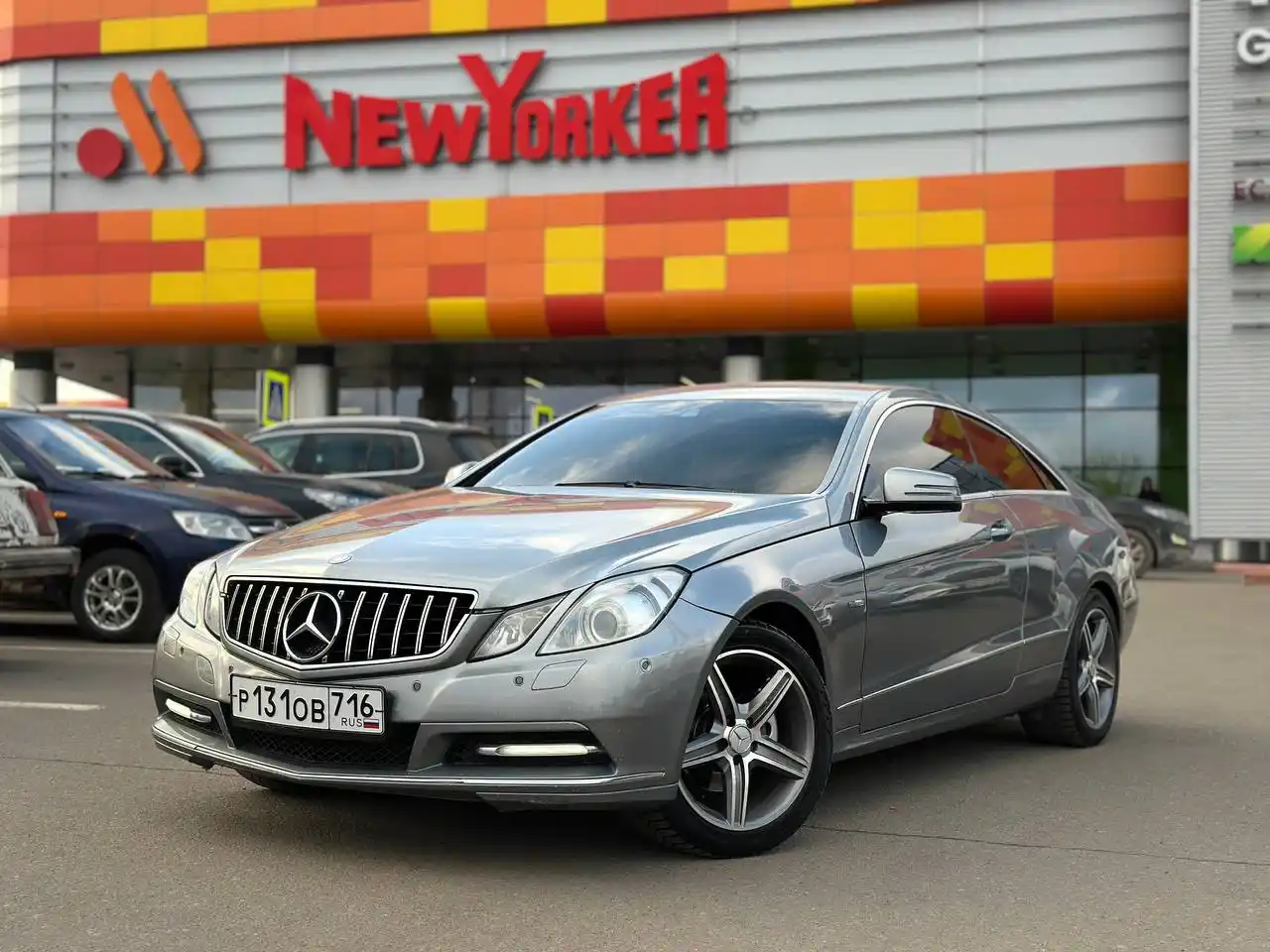 Mercedes Benz E W212 2011 года
