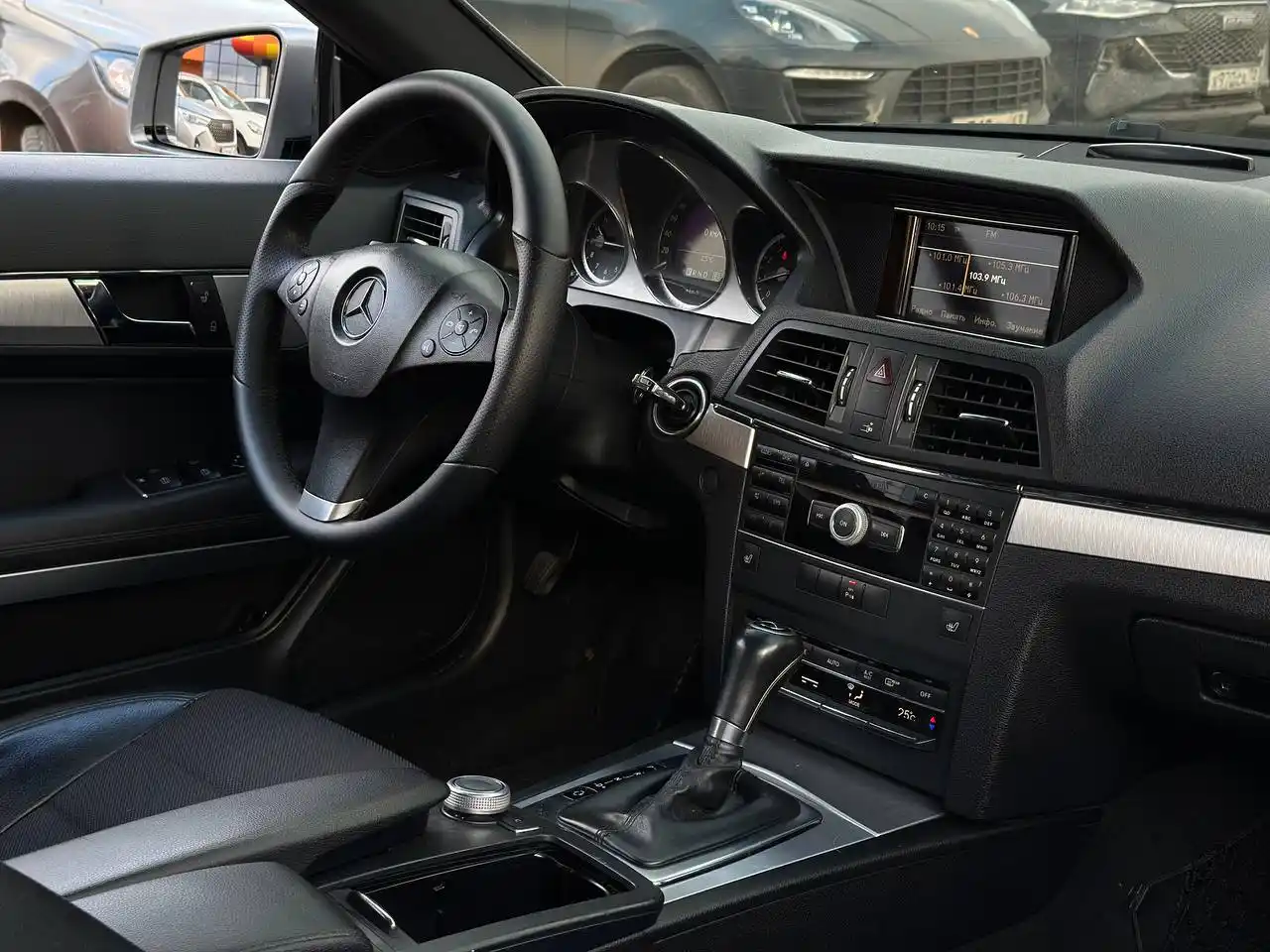 Mercedes Benz E W212 2011 года