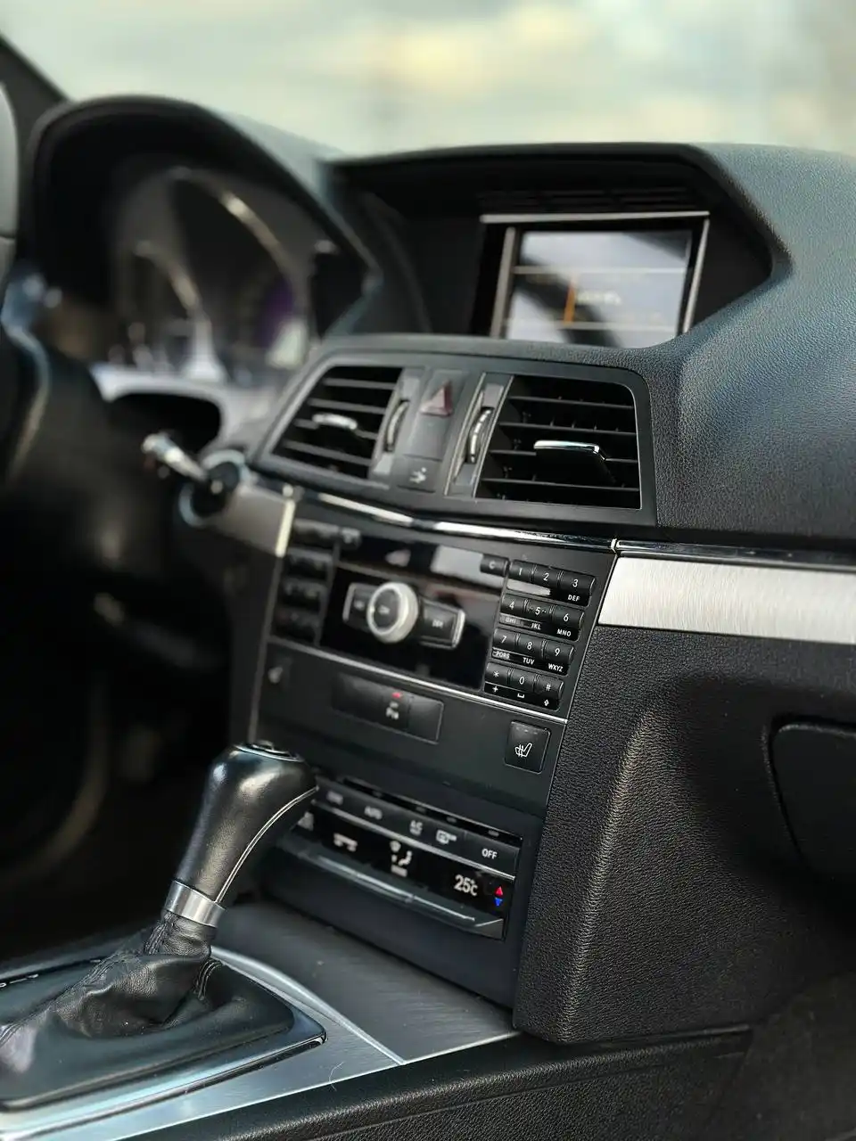 Mercedes Benz E W212 2011 года