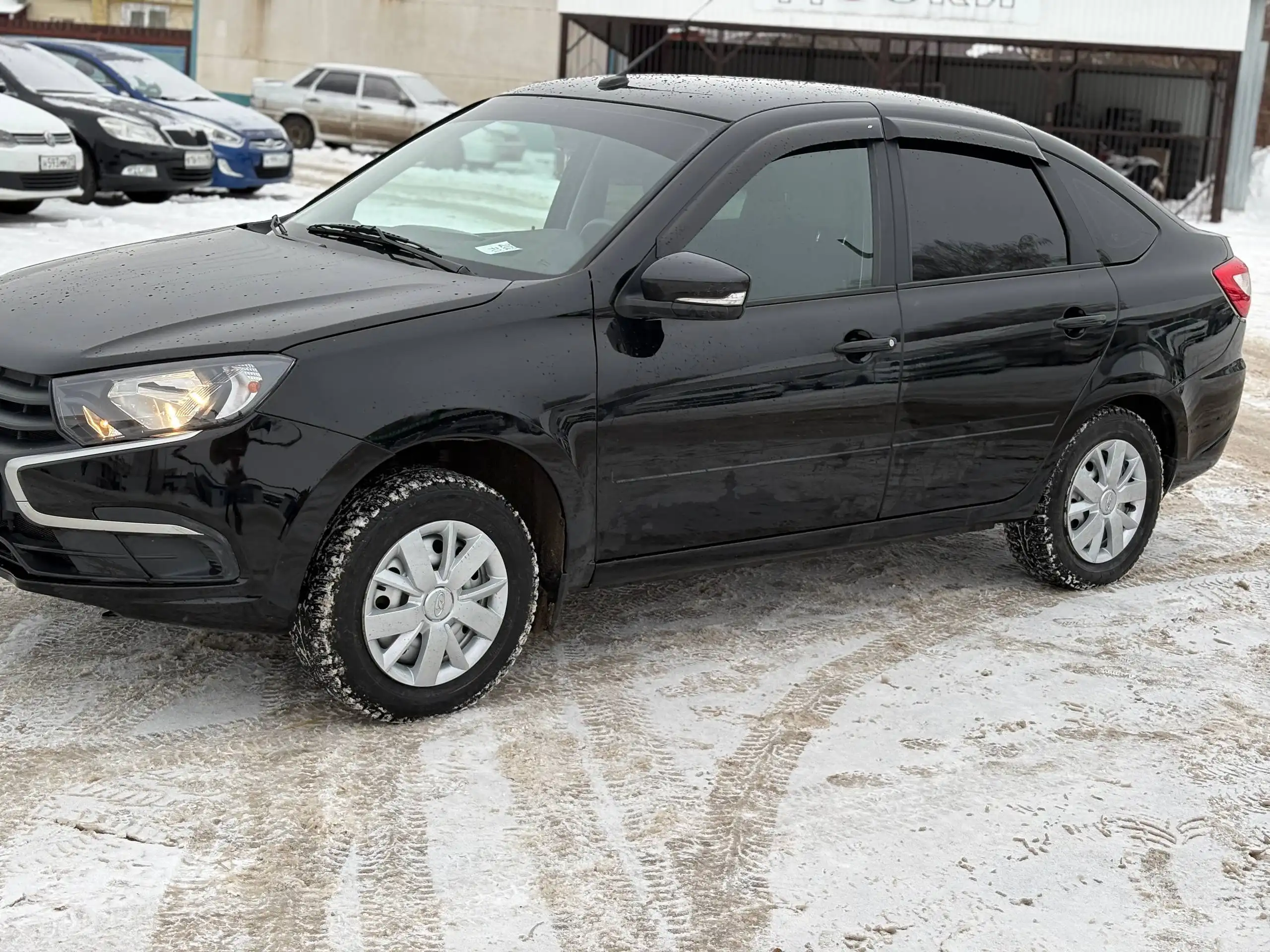 Lada Granta 2023 года в отличном состоянии