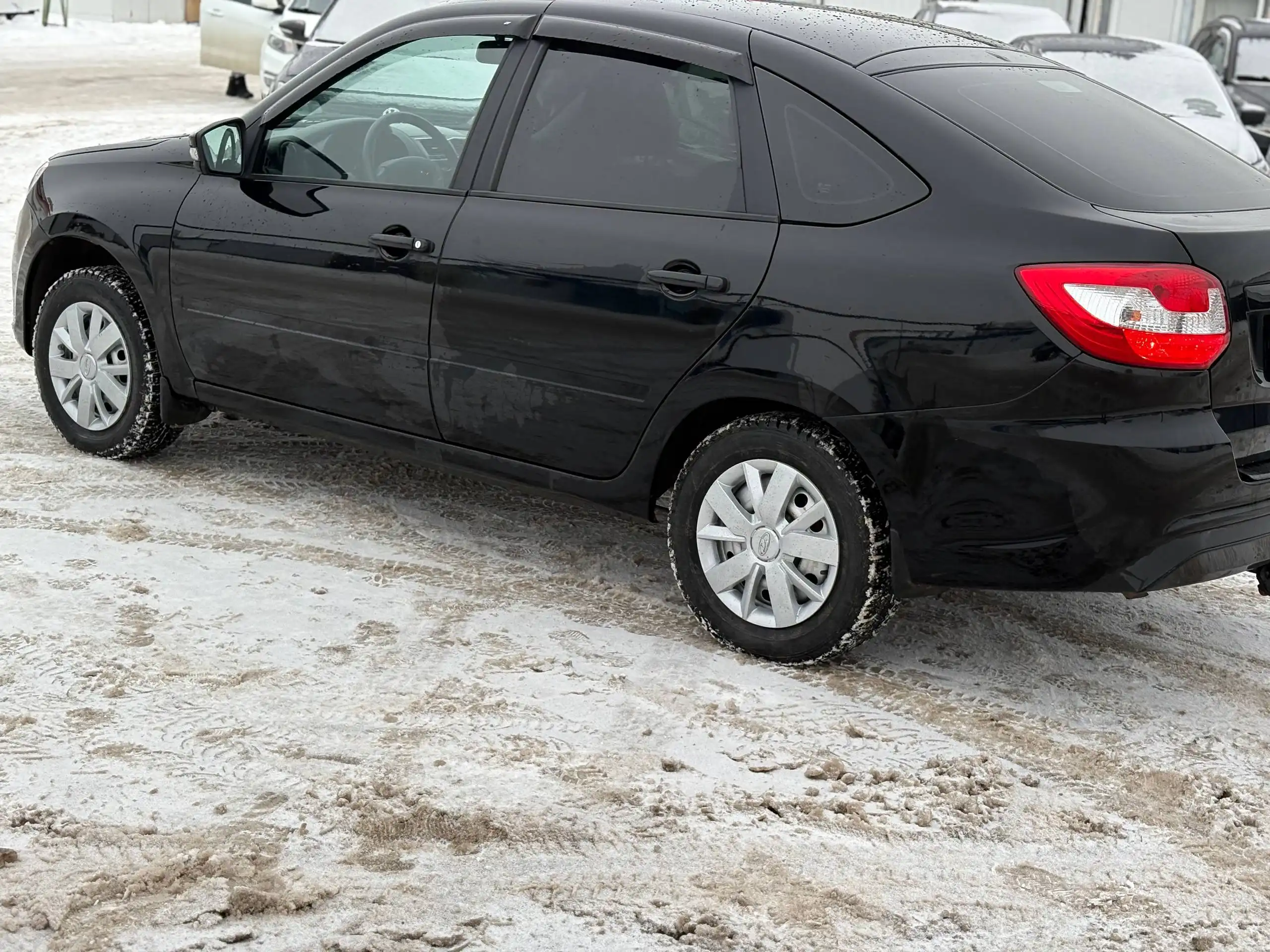 Lada Granta 2023 года в отличном состоянии