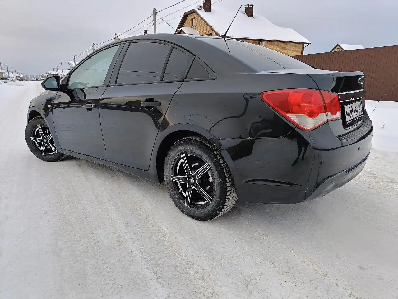 Chevrolet Cruze 1.6 механика 2013 год
