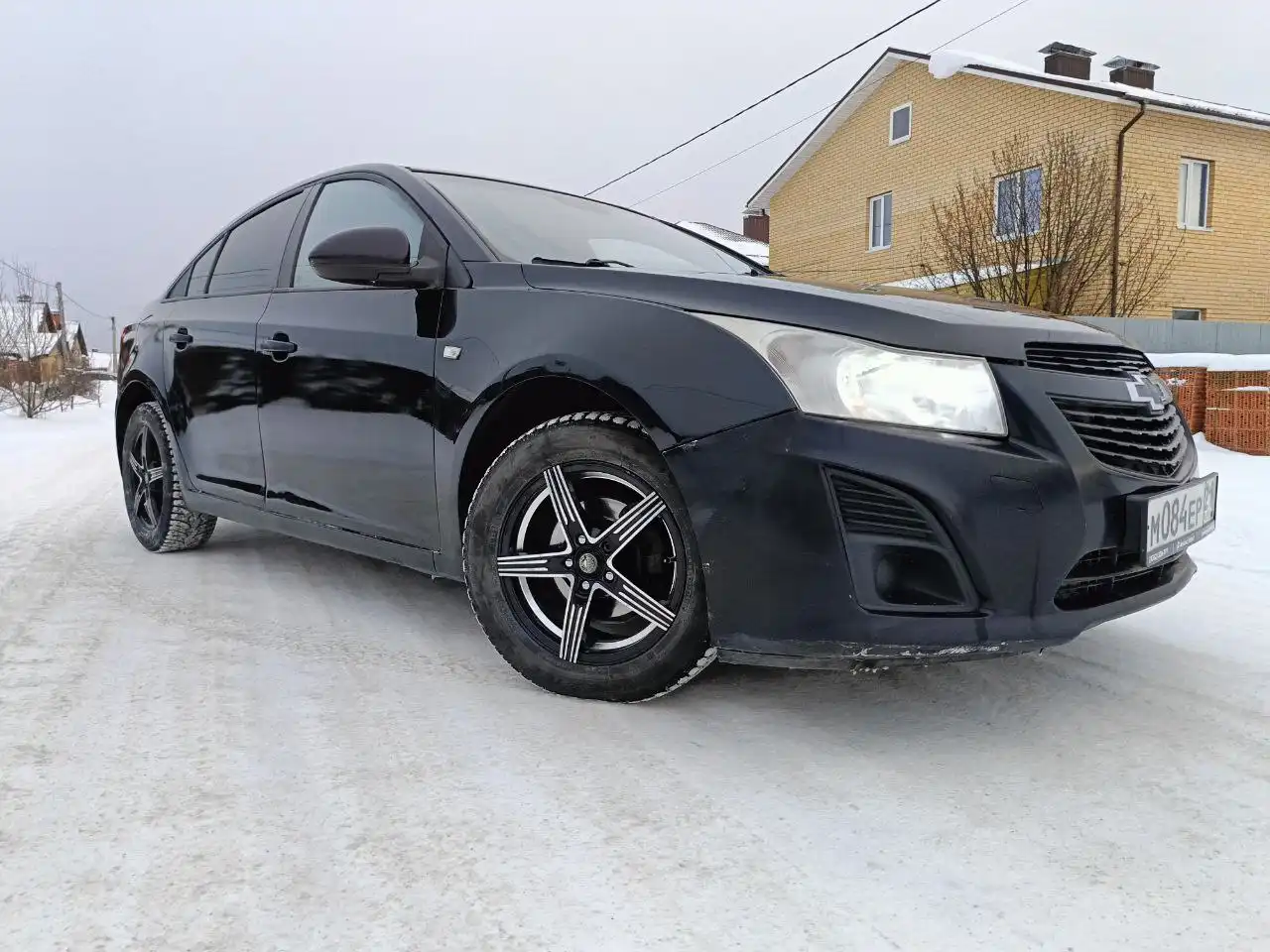 Chevrolet Cruze 1.6 механика 2013 год