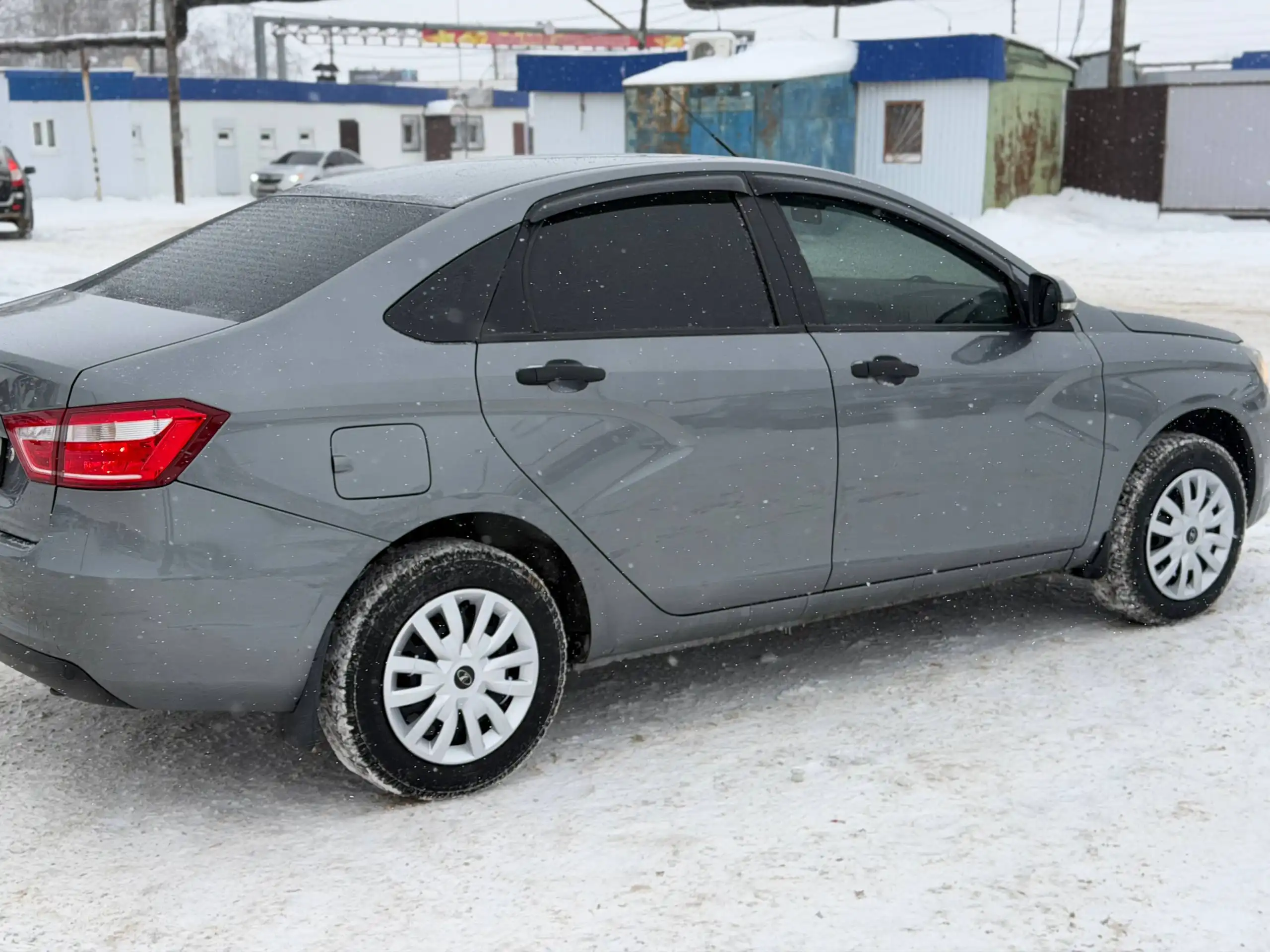 Продажа Lada Vesta 2017 года в отличном состоянии