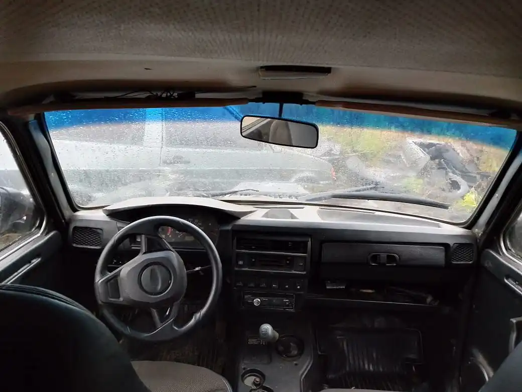 Продажа автомобиля 2004 года инжектор