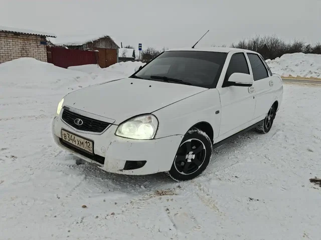 Продажа Lada Priora 2 2015 года - Легковые автомобили в Йошкар-Ола