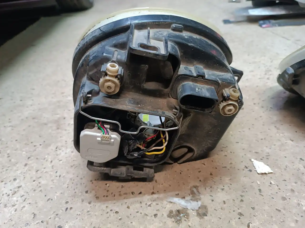 Передние фары на Chery QQ - Запчасти в Йошкар-Ола