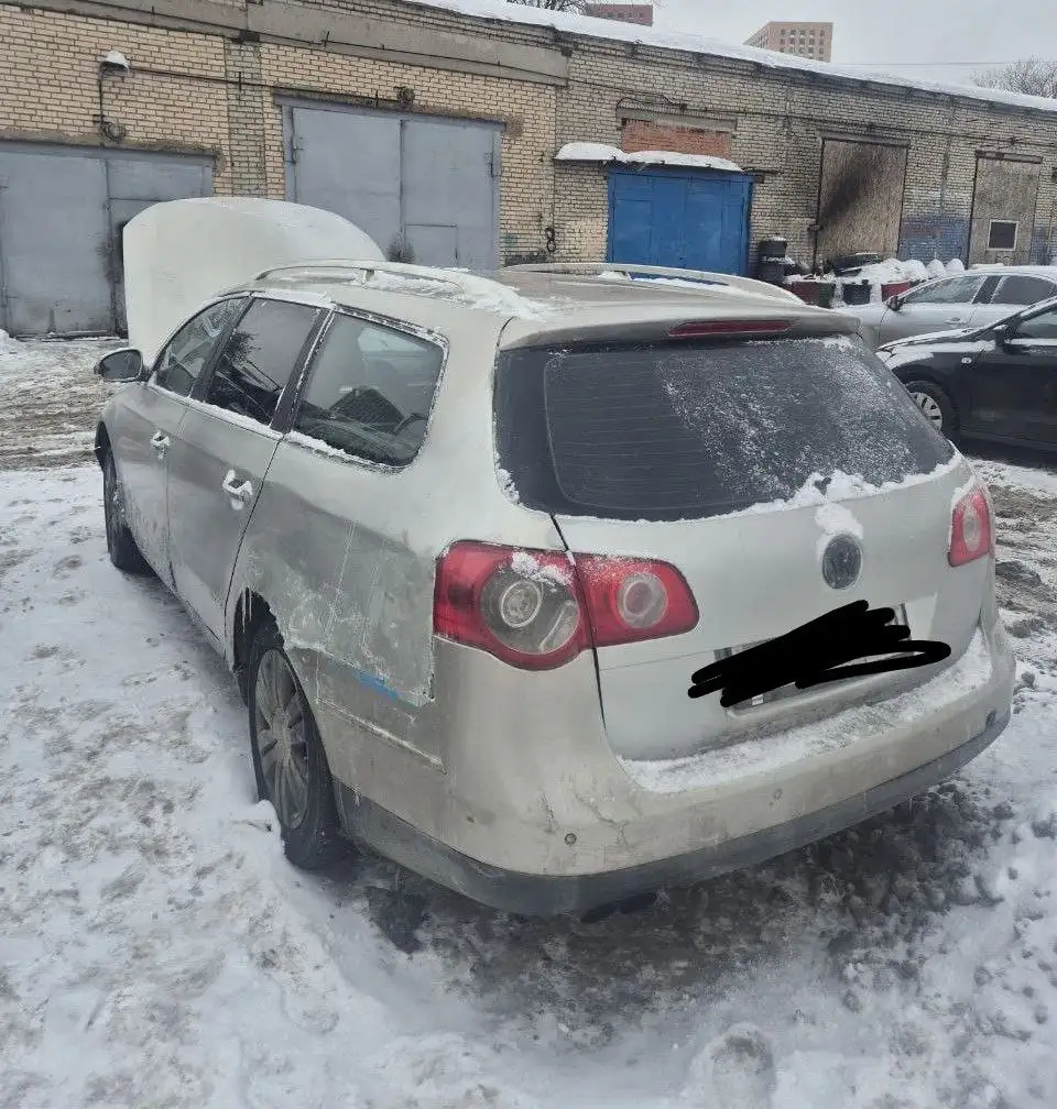 Volkswagen Passat 2005 - Авто в Москва