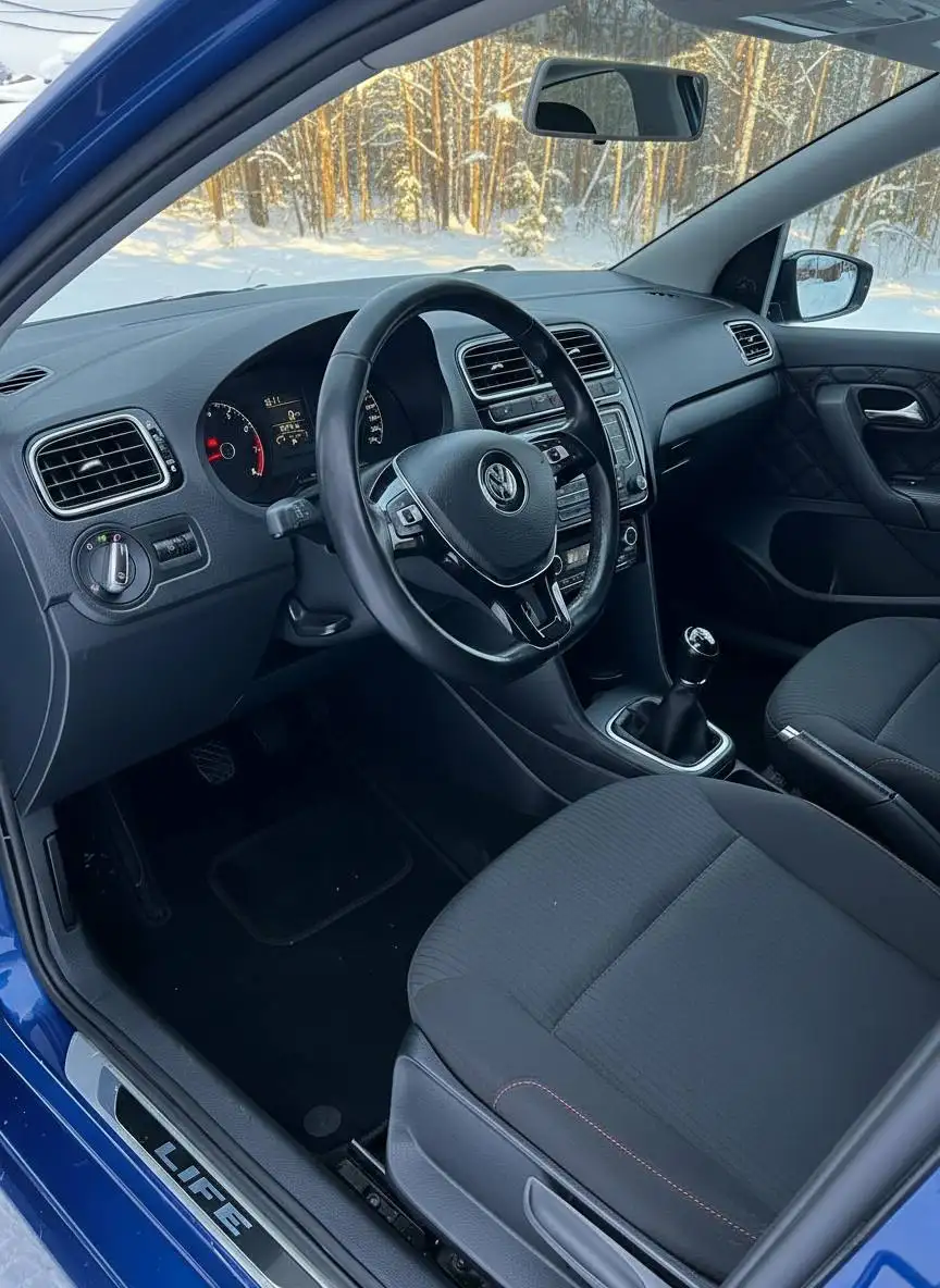 Volkswagen Polo 2017, 1.6 механика, пробег 102.700 км - Легковые автомобили (Авто) в Чебоксары