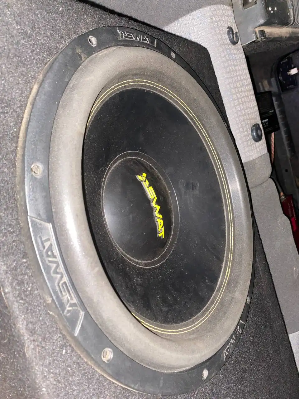 Сабвуфер 15 SWAT SBT-15 с коробом - Аудиотехника (Электроника) в Йошкар-Ола