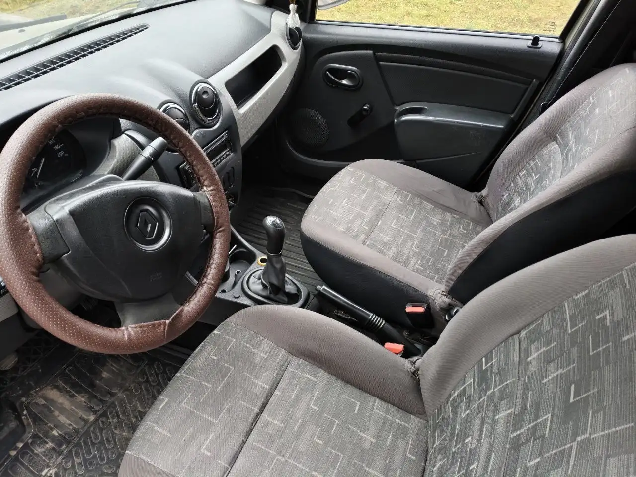 Renault Logan 2011 года в отличном состоянии - Легковые автомобили (Авто) в Чебоксары