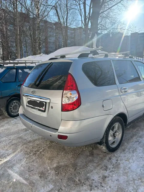 Лада Приора универсал 2011 года - ВАЗ в Чебоксары