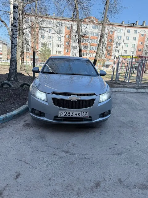 Chevrolet Cruze 2010 - Авто в Йошкар-Ола