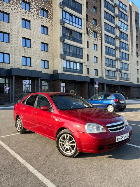 Семейный автомобиль 2008 г. в максимальной комплектации - Двигатели в Йошкар-Ола