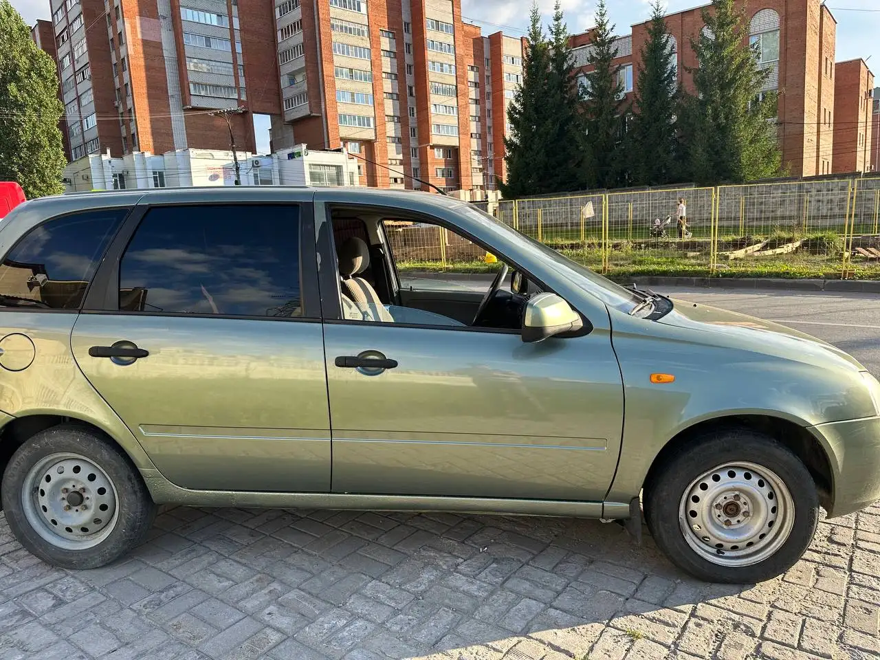Toyota Camry 2011 Люкс - Легковые автомобили (Авто) в Чебоксары