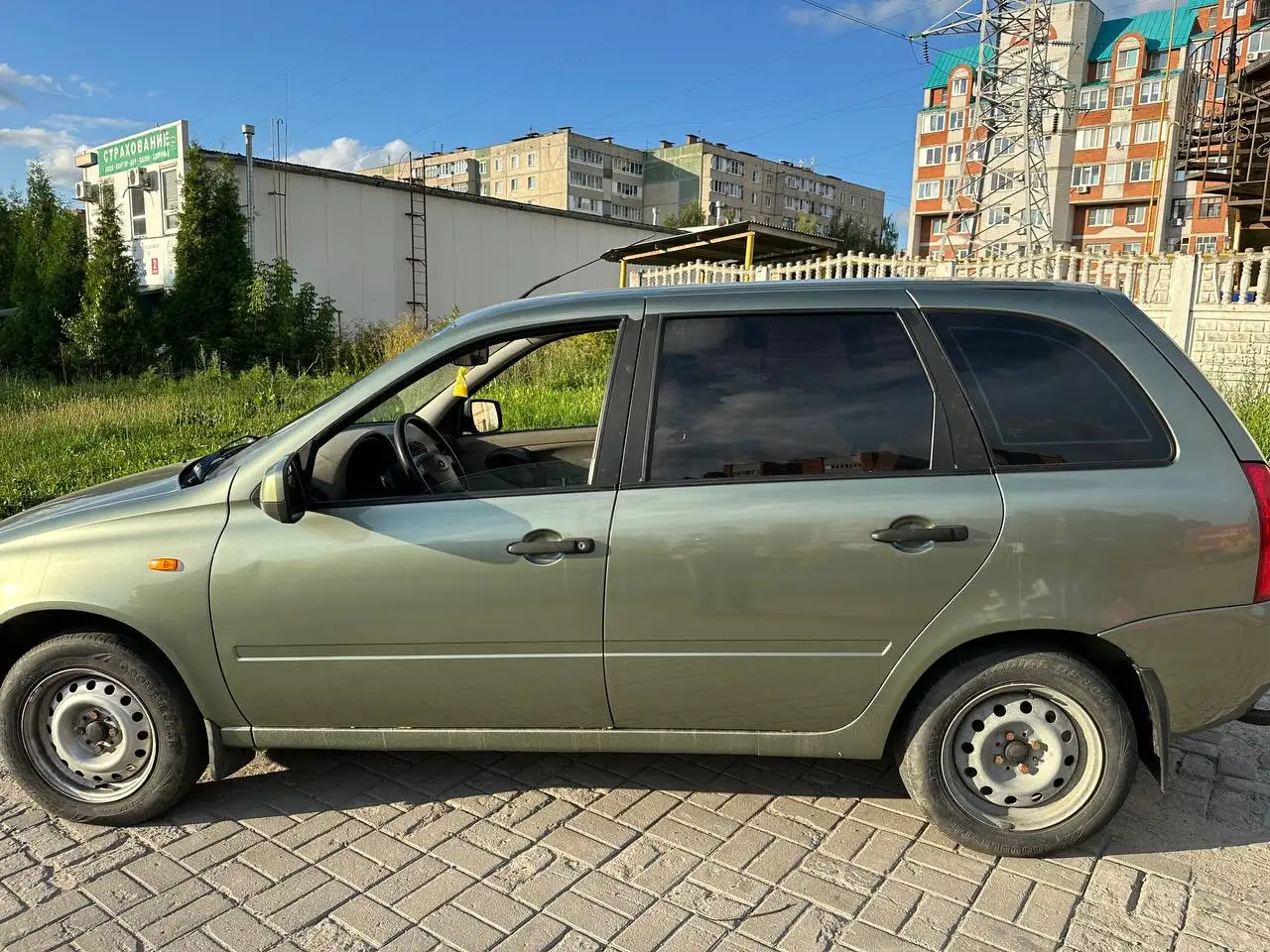 Toyota Camry 2011 Люкс - Легковые автомобили (Авто) в Чебоксары