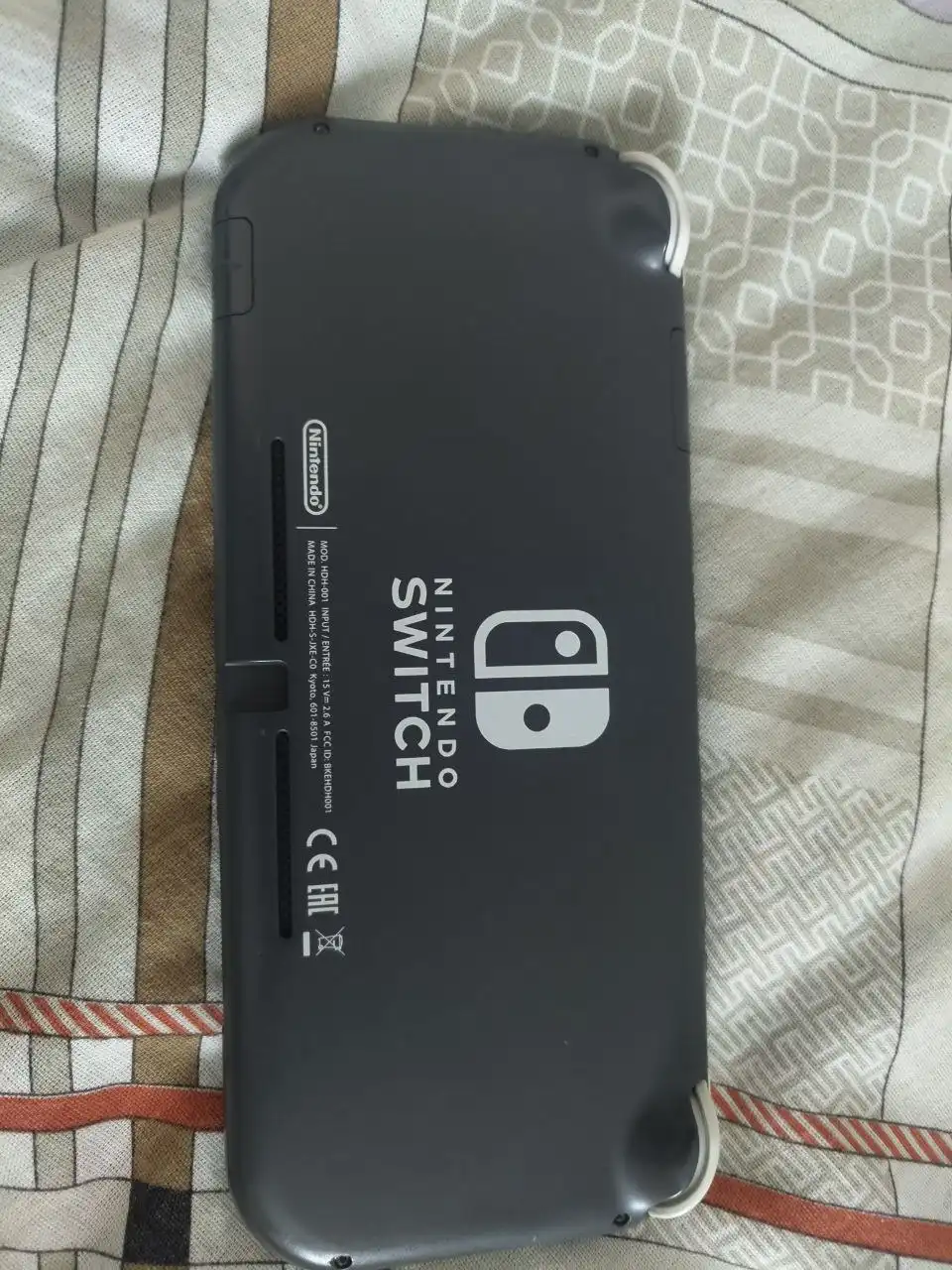 Продажа Nintendo Switch Lite с играми и аксессуарами