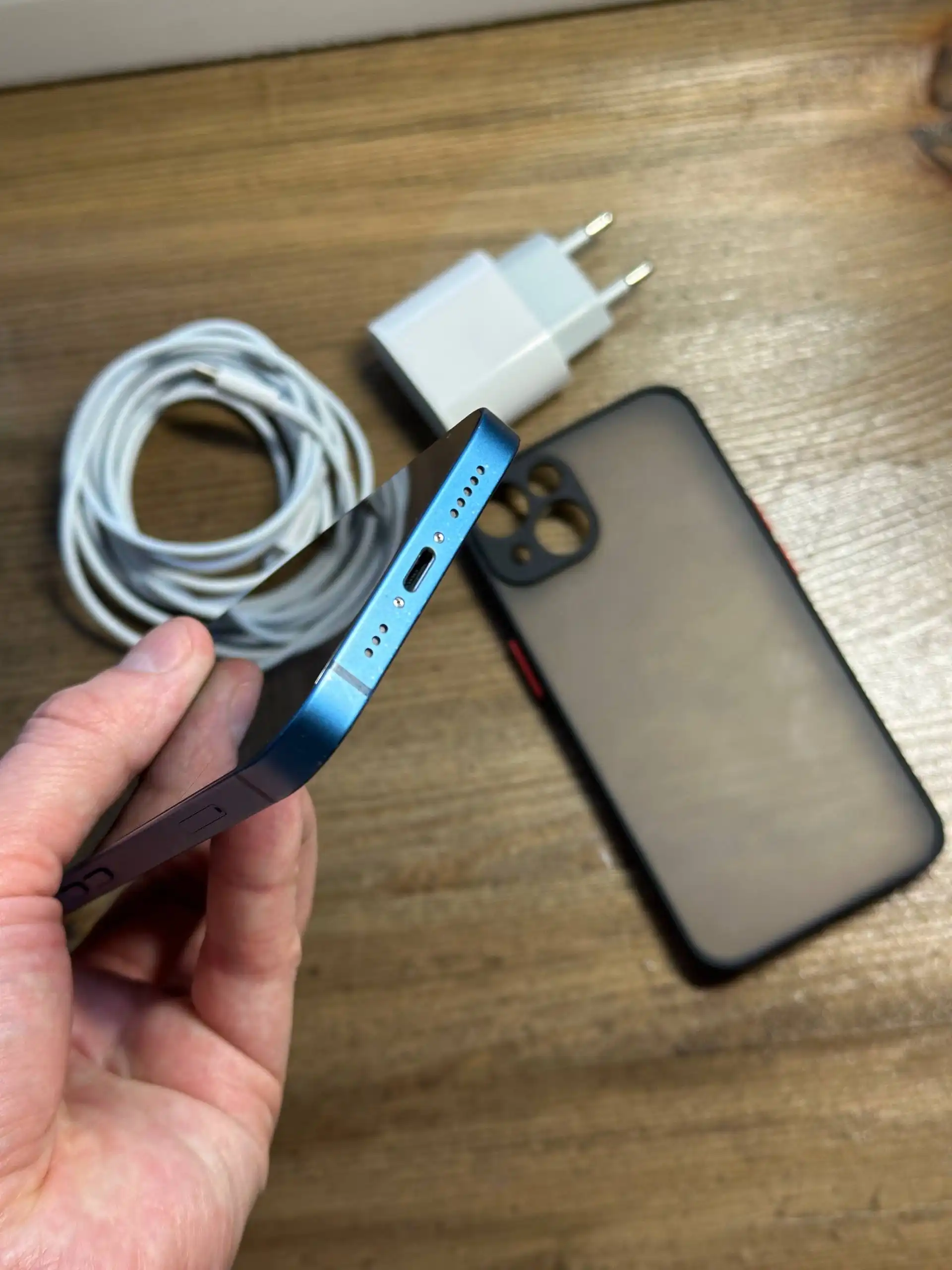 IPhone 13 128gb в отличном состоянии