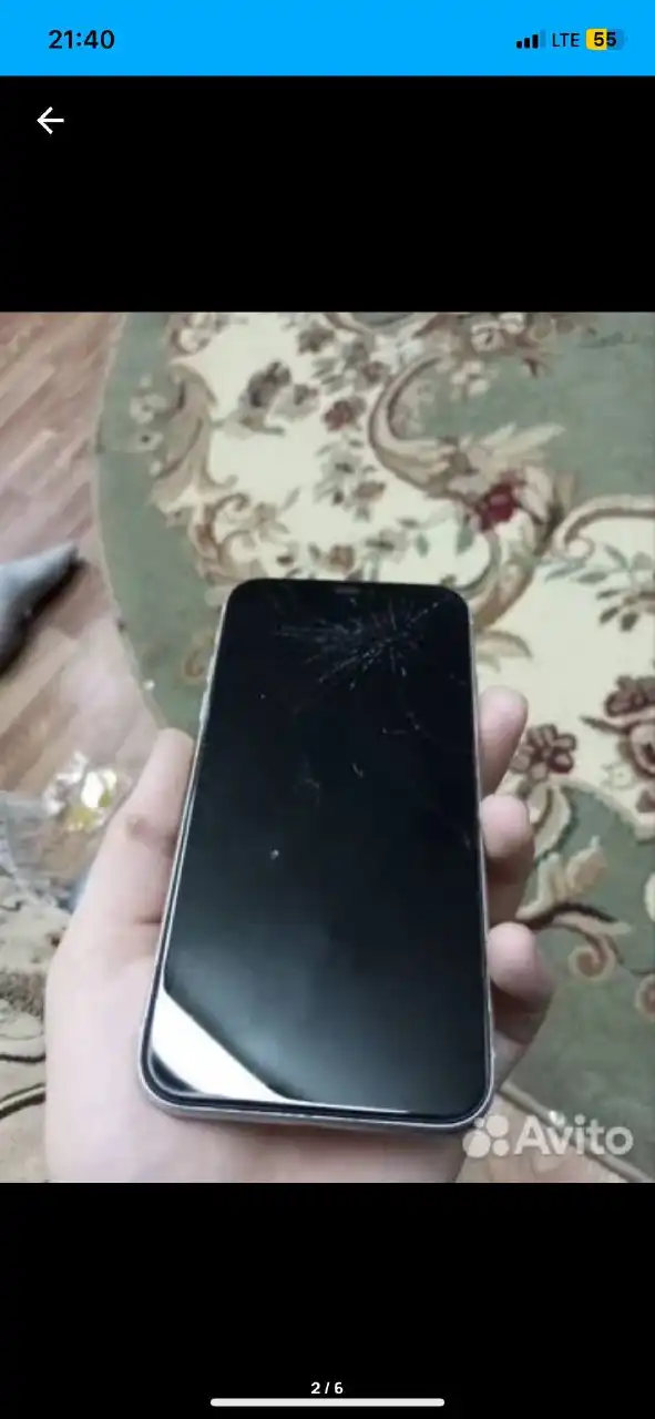 Продам iPhone 11 с разбитым стеклом