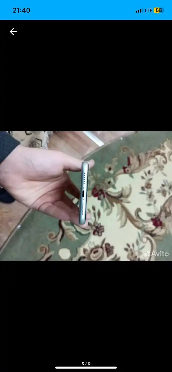 Продам iPhone 11 с разбитым стеклом