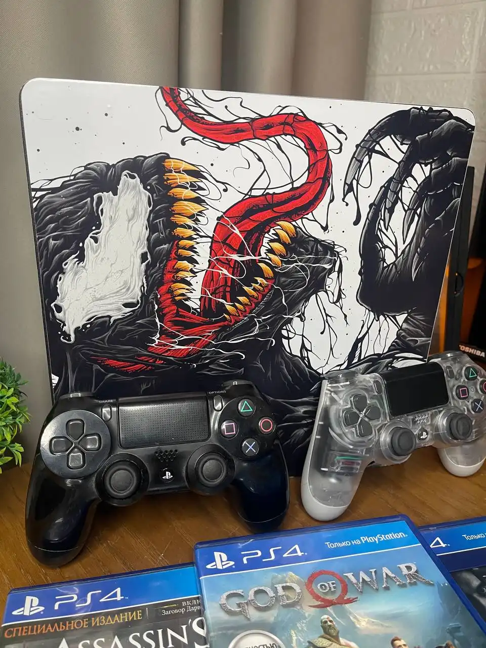 Продам PlayStation 4 1Тб